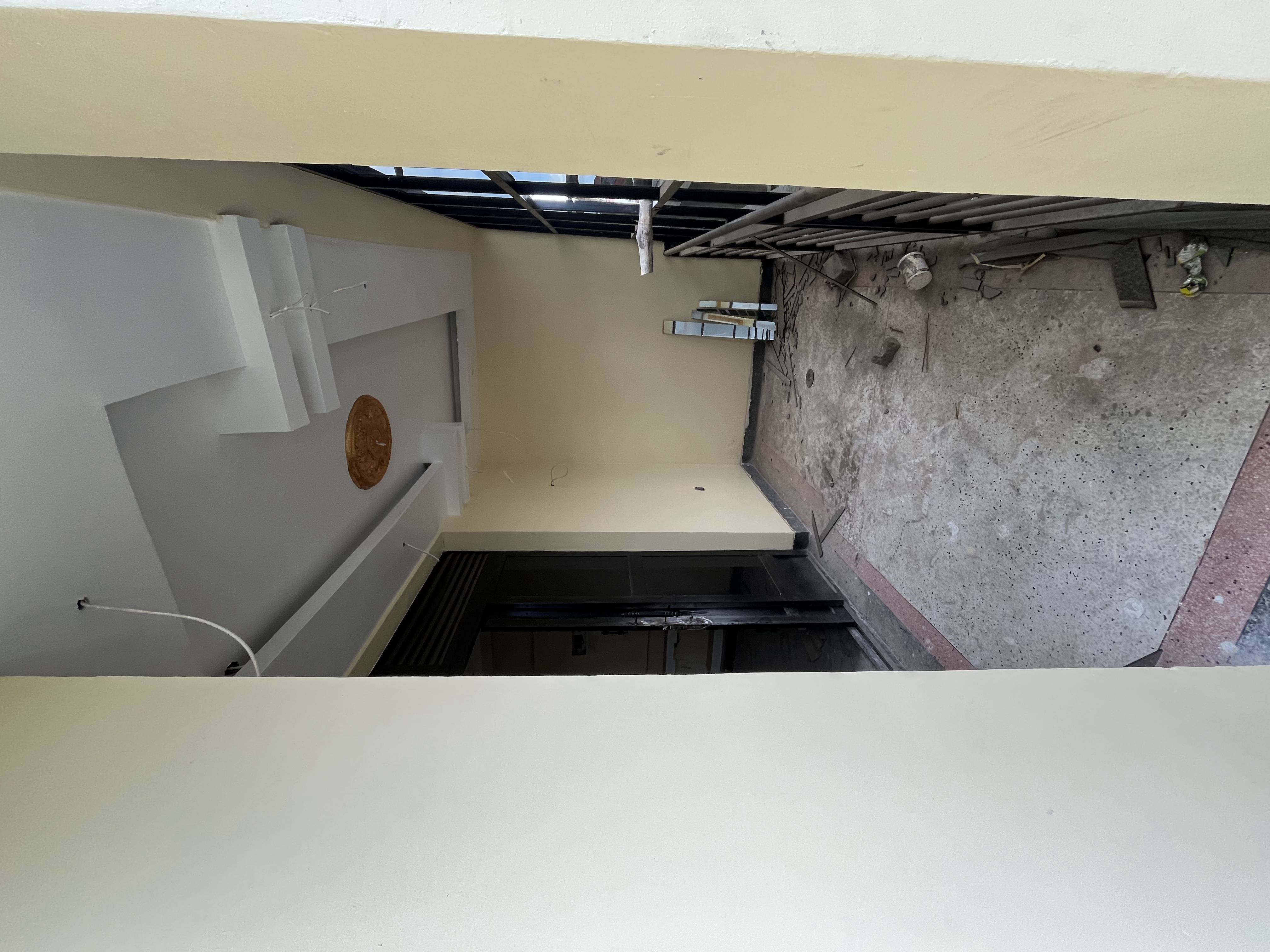 À LOUER : MAISON MODERNE À POLICE DE FRONTIÈRE.