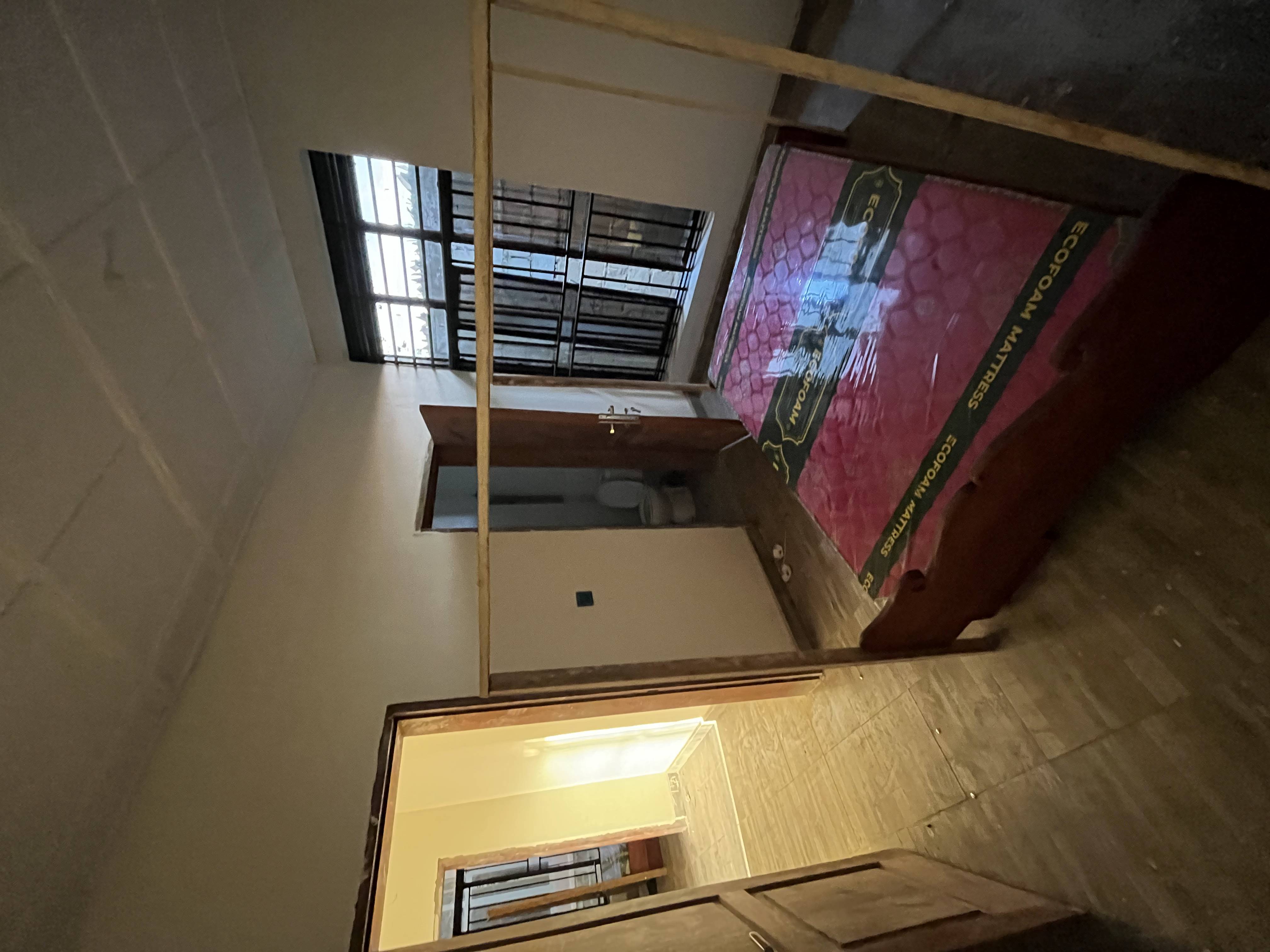 À LOUER : MAISON DE 2 CHAMBRE À RVA